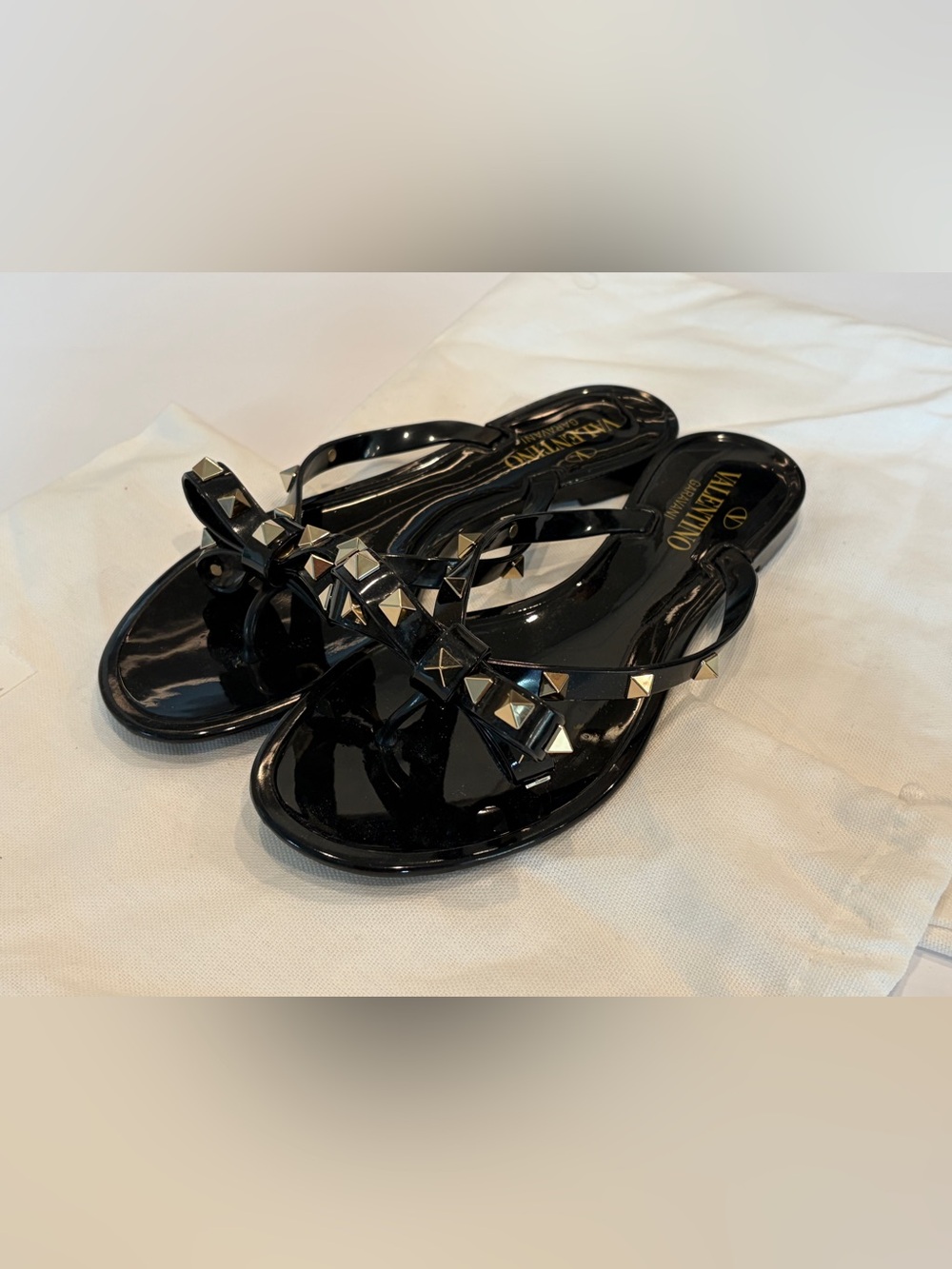 Black Valentino Garavani Rockstud Bow Jelly Sandals